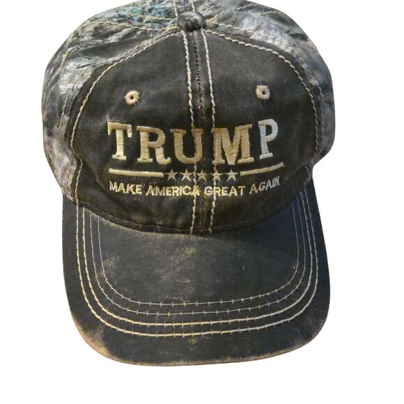 TRUMP MAKING AMERICA GREAT AGAIN Embroidered Cap Mossy Oak TAN Hunting - Picture 1 of 7